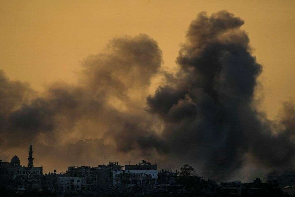 Israele ha colpito obiettivi in ​​tutta Gaza da quando un sanguinoso attacco transfrontaliero da parte dei militanti di Hamas ha ucciso oltre 1.300 persone e catturato molti israeliani il 7 ottobre