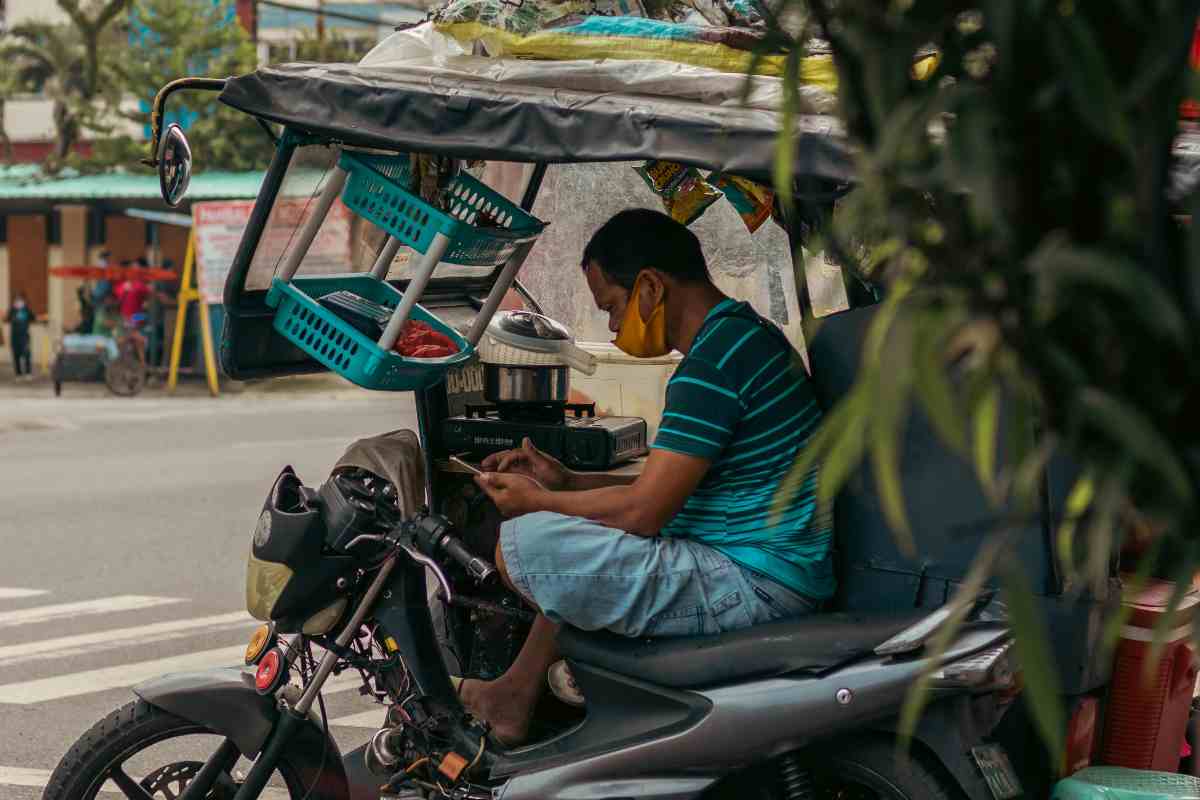 Filippine, l'esodo forzato dei lavoratori