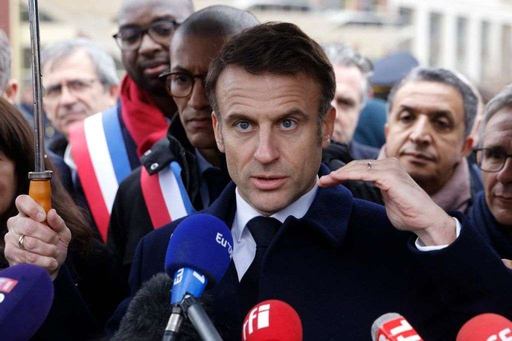 Il presidente Macron ha sciolto il Parlamento