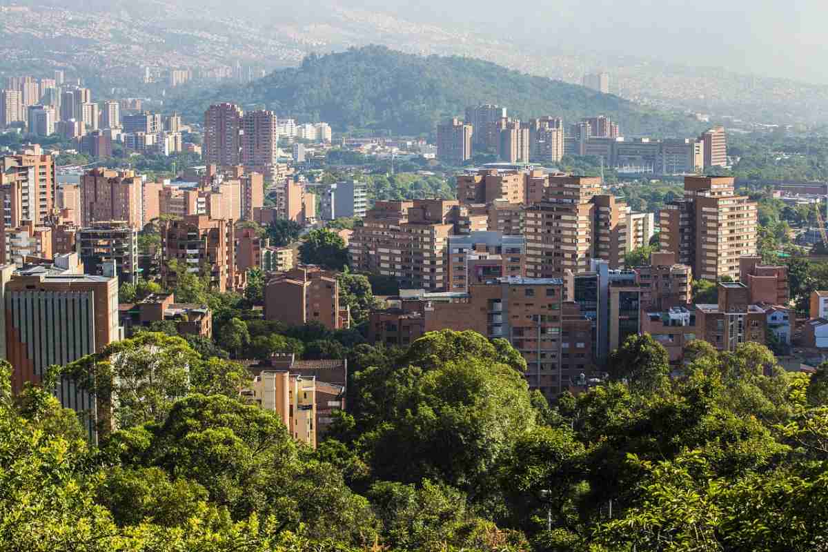 Medellín, un modello di infrastruttura verde e connettività ecologica